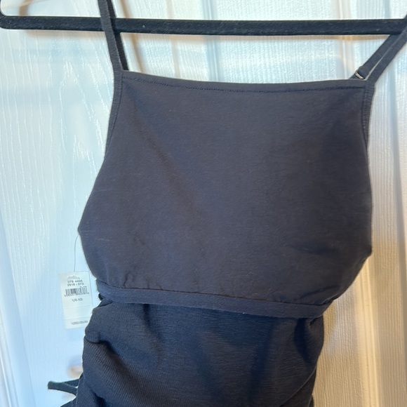 Aerie NWT black tank top with cinched sides, inner bra, women’s XS - Picture 7 of 7